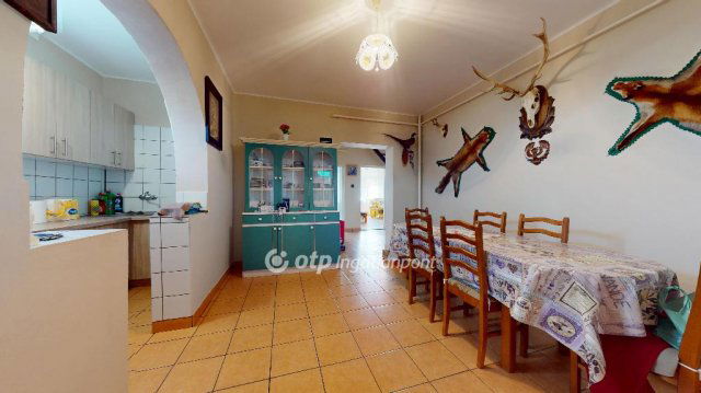 Eladó családi ház, Tiszavasváriban 34 M Ft, 3 szobás