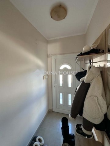 Eladó családi ház, Monorierdőn 85 M Ft, 4 szobás