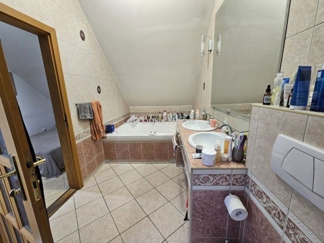 Eladó téglalakás, Budapesten, II. kerületben 99 M Ft, 2 szobás