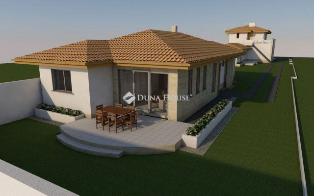 Eladó családi ház, Siófokon 106.9 M Ft, 4 szobás