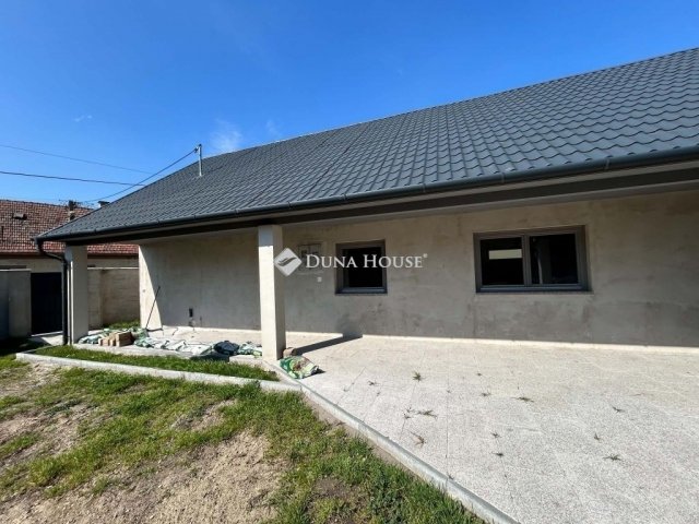 Eladó családi ház, Nagykőrösön 86 M Ft, 3 szobás