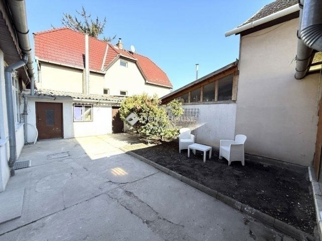 Eladó téglalakás, Budapesten, XX. kerületben 65 M Ft, 3 szobás