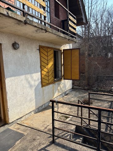 Eladó családi ház, Nagykovácsiban 79.9 M Ft, 5 szobás