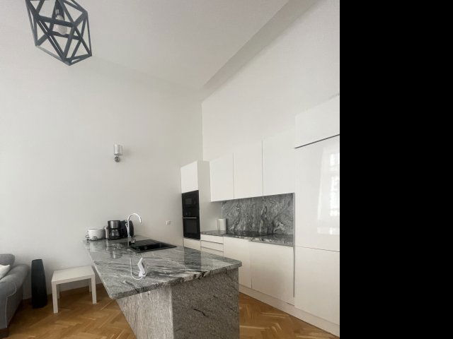 Eladó téglalakás, Budapesten, VI. kerületben 99.9 M Ft, 3 szobás