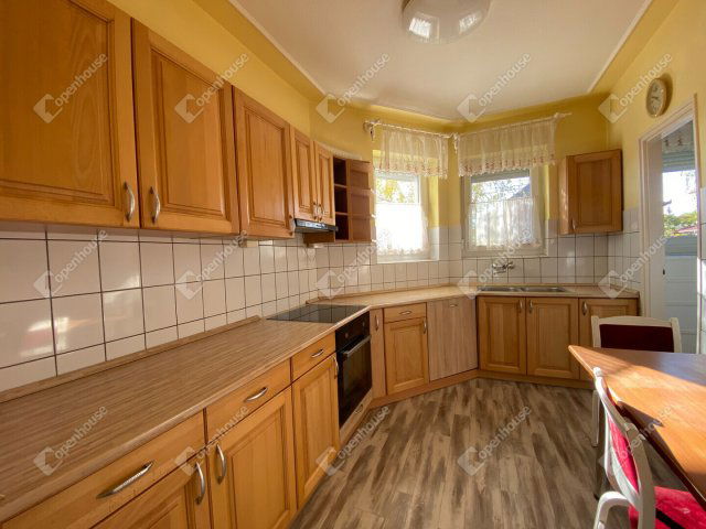 Eladó ikerház, Debrecenben 105 M Ft, 4 szobás