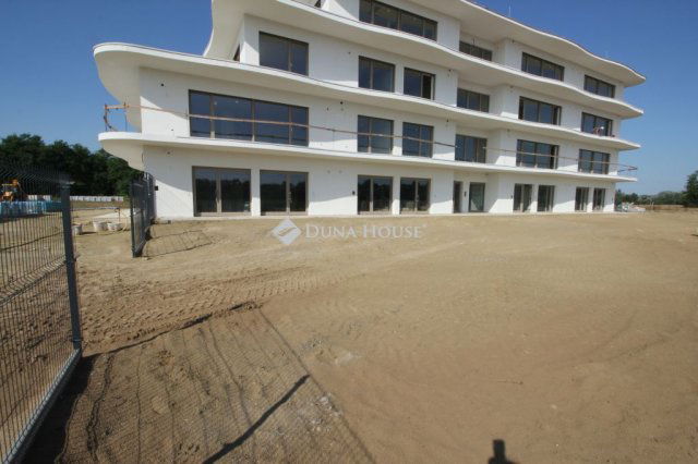 Eladó téglalakás, Ballószögön 99.9 M Ft, 1 szobás