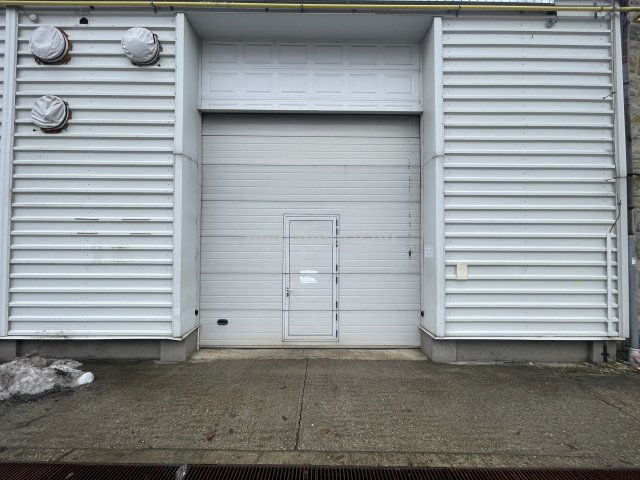 Kiadó ipari ingatlan, Budaörsön 605 E Ft / hó