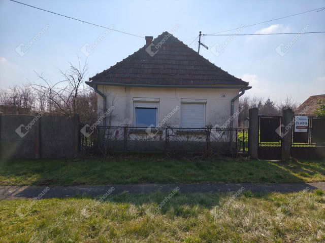 Eladó családi ház, Szemenyén 8.8 M Ft, 2 szobás