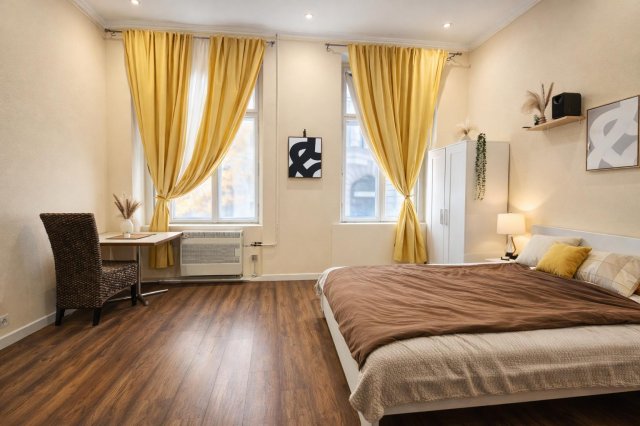 Eladó téglalakás, Budapesten, VI. kerületben 99.9 M Ft, 3 szobás