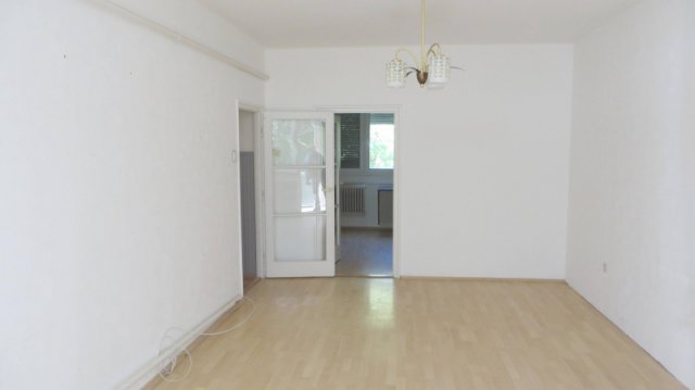 Kiadó téglalakás, albérlet, Békéscsabán 90 E Ft / hó