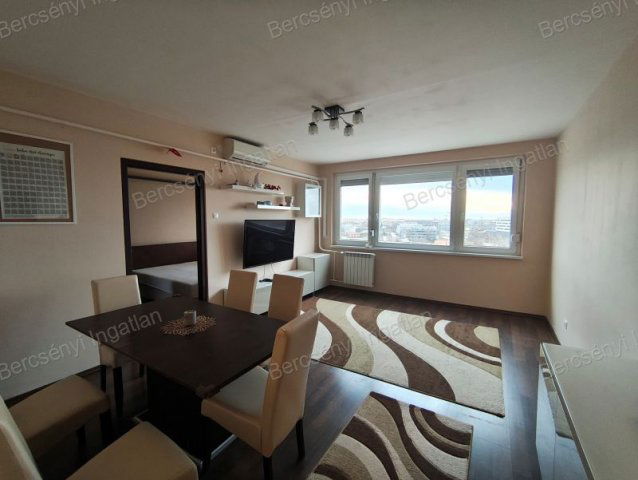 Kiadó panellakás, albérlet, Budapesten, X. kerületben, 3 szobás