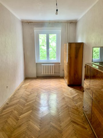 Eladó téglalakás, Dunaújvárosban 33.99 M Ft, 2 szobás