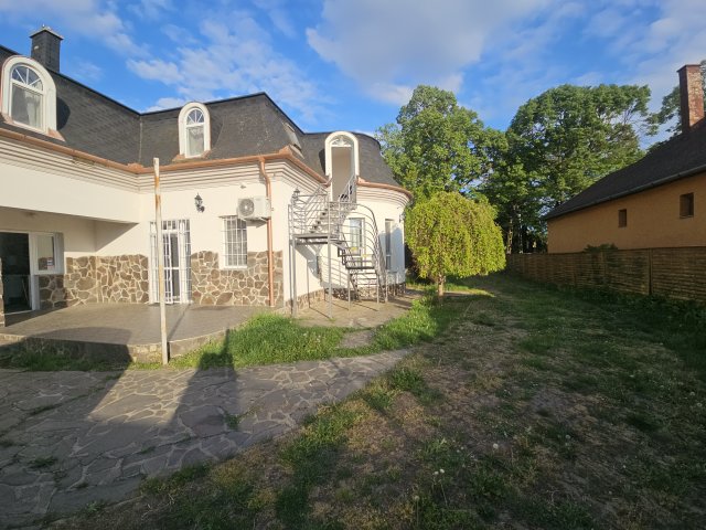 Eladó családi ház, Hajdúszoboszlón 148 M Ft, 8+1 szobás