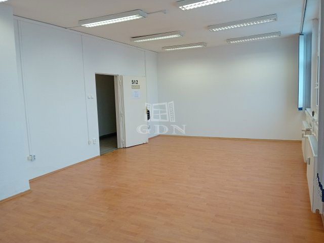 Eladó iroda, Veszprémben 26 M Ft, 3 szobás / költözzbe.hu