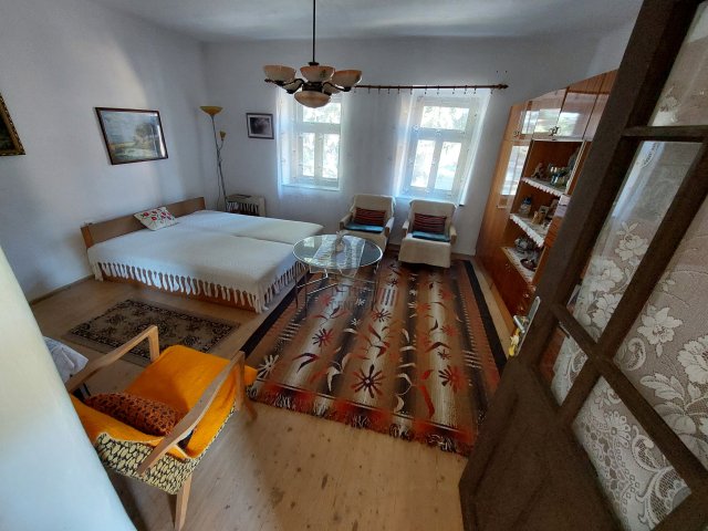 Eladó családi ház, Csécsén 8.9 M Ft, 2 szobás