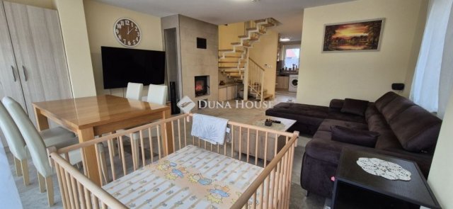 Eladó családi ház, Mohácson 74.9 M Ft, 3 szobás