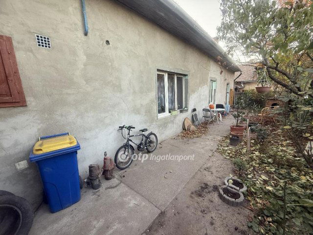 Eladó családi ház, Tiszakécskén 49.9 M Ft, 3 szobás