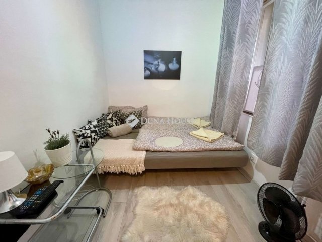 Eladó téglalakás, Budapesten, XIII. kerületben 49 M Ft, 1 szobás