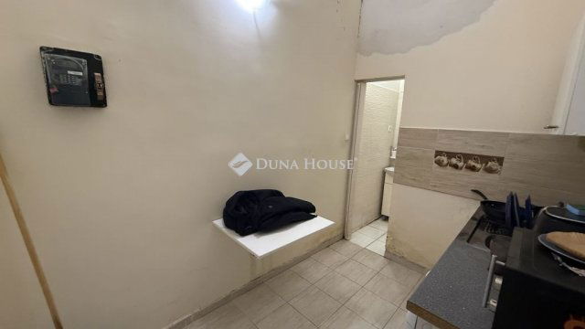 Eladó téglalakás, Budapesten, VIII. kerületben 29 M Ft, 1 szobás
