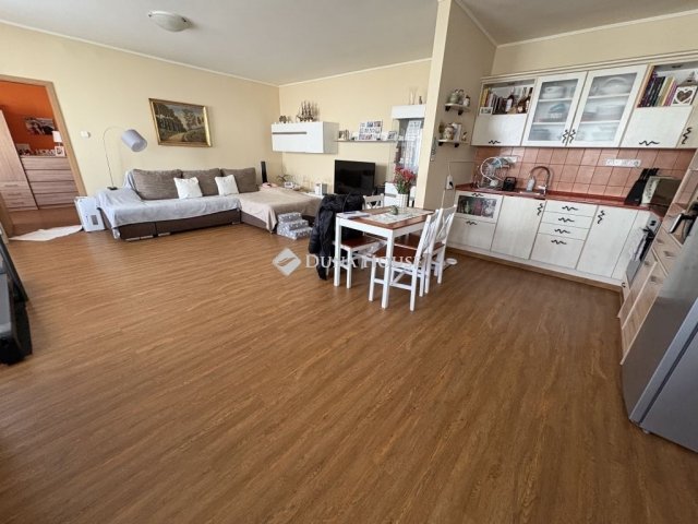 Eladó téglalakás, Nagykanizsán 43.9 M Ft, 2 szobás