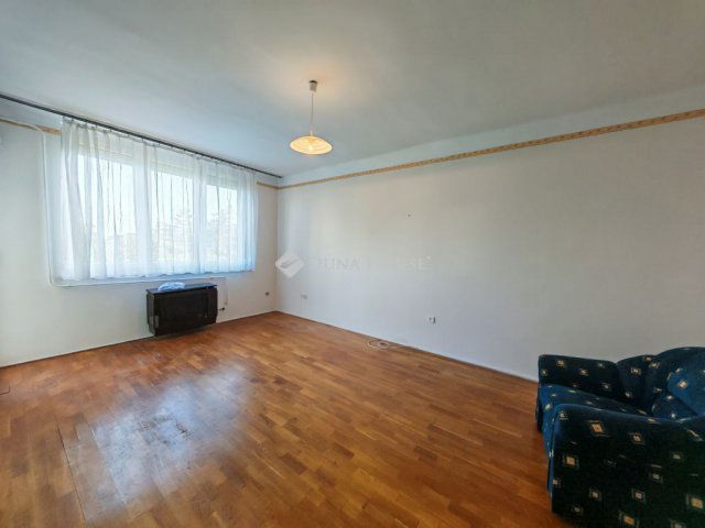 Kiadó téglalakás, albérlet, Szolnokon 100 E Ft / hó, 2 szobás