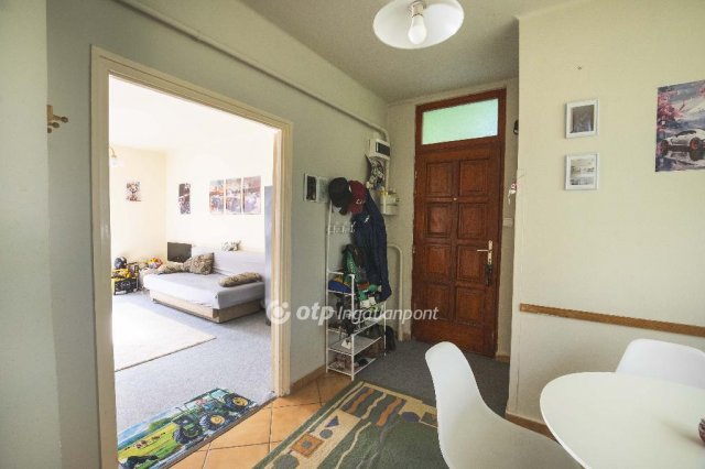 Eladó panellakás, Gárdonyban 46.9 M Ft, 2 szobás