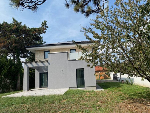 Eladó családi ház, Érden 198 M Ft, 5+1 szobás