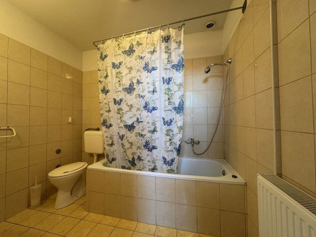 Kiadó téglalakás, albérlet, Vecsésen, Küküllői utcában