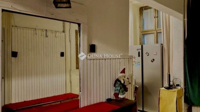 Eladó téglalakás, Budapesten, VII. kerületben 104.9 M Ft