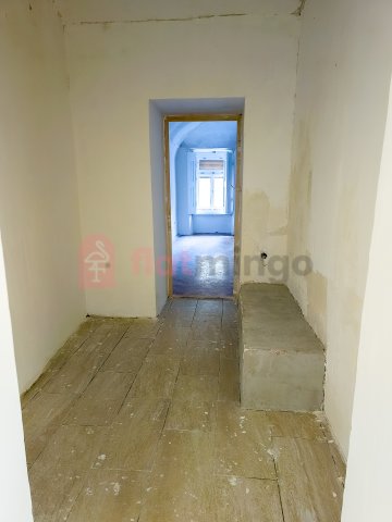 Eladó téglalakás, Pécsett 34.9 M Ft, 2 szobás
