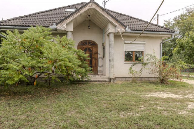Eladó családi ház, Dömsödön 64.9 M Ft, 4 szobás