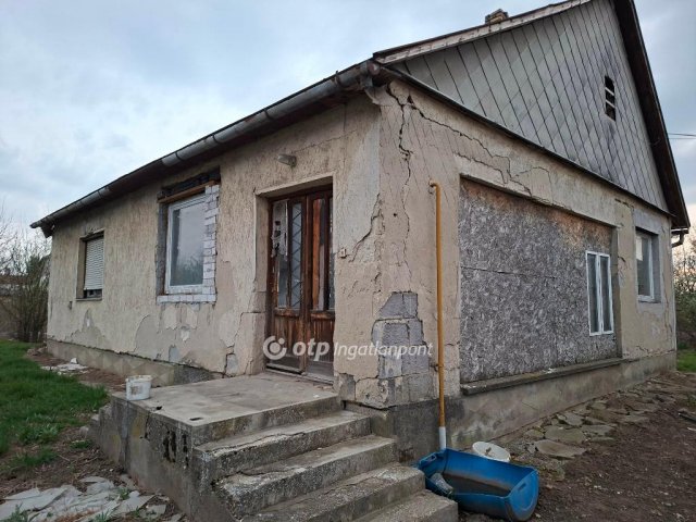 Eladó családi ház, Tiszavasváriban 9.9 M Ft, 2+1 szobás