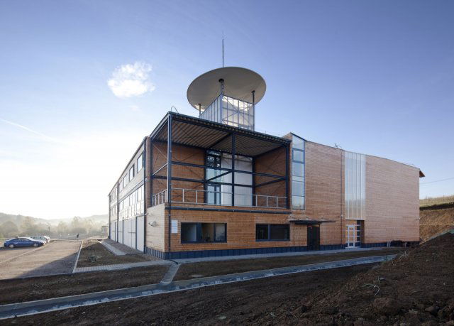 Eladó ipari ingatlan, Komlón 628.65 M Ft, 1+1 szobás