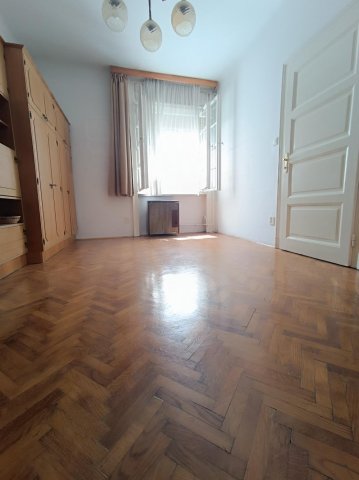 Eladó téglalakás, Budapesten, III. kerületben, Szomolnok utcában