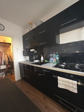 Eladó téglalakás, Pápán 34.9 M Ft, 2 szobás