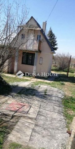 Eladó családi ház, Szigetváron 1.9 M Ft, 2 szobás