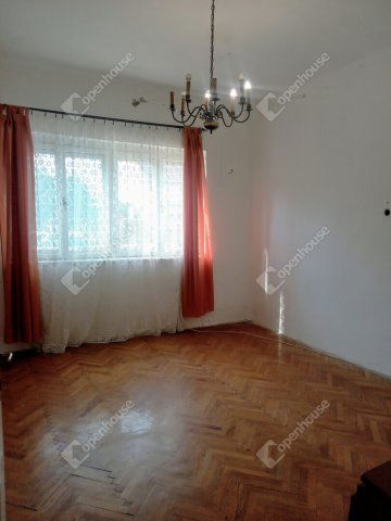 Eladó ikerház, Szegeden 33 M Ft, 2 szobás / költözzbe.hu