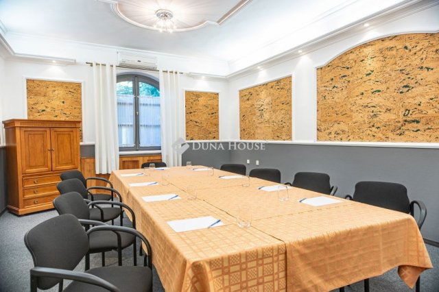 Eladó ipari ingatlan, Monoron 810 M Ft / költözzbe.hu