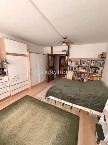 Eladó panellakás, Szigetszentmiklóson 50.5 M Ft, 2 szobás