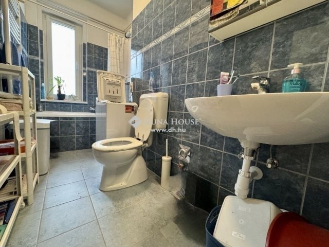 Eladó téglalakás, Budapesten, XV. kerületben 68.9 M Ft, 2 szobás