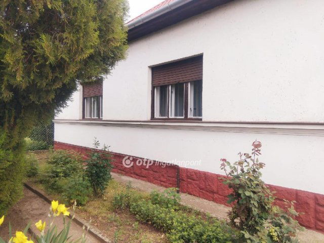 Eladó családi ház, Hajdúhadházon 47.5 M Ft, 3 szobás