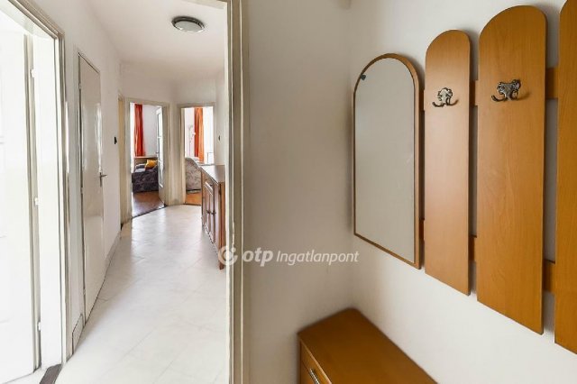 Eladó téglalakás, Szegeden 74.9 M Ft, 3 szobás