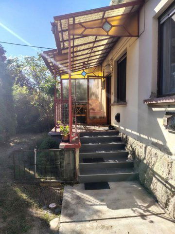 Eladó családi ház, Cegléden 69.9 M Ft, 3 szobás