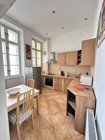 Kiadó téglalakás, albérlet, VI. kerületben, Paulay Ede utcában