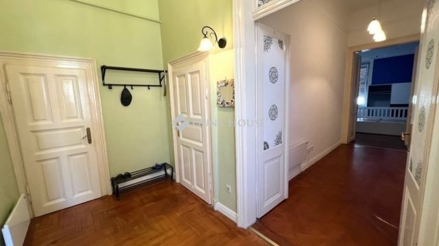 Eladó téglalakás, Budapesten, VII. kerületben 75.9 M Ft