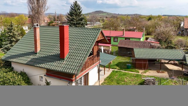 Eladó családi ház, Vácon, Jégvirág utcában 64 M Ft, 2 szobás