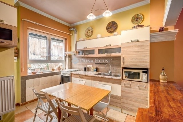 Eladó családi ház, Budapesten, XVIII. kerületben 84.9 M Ft