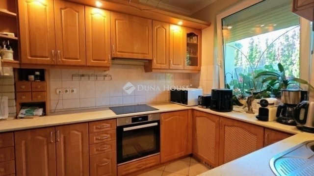 Eladó családi ház, Kecskeméten 134.99 M Ft, 4 szobás