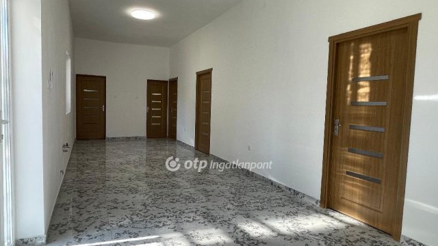 Eladó családi ház, Üllőn 94.5 M Ft, 4 szobás