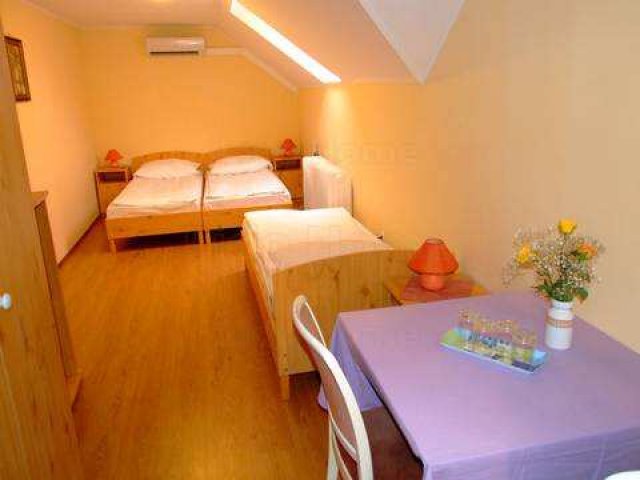 Kiadó téglalakás, albérlet, Siófokon 250 E Ft / hó, 3 szobás